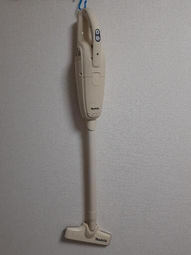 マキタ　コードレス掃除機　替えパック4つ付き
