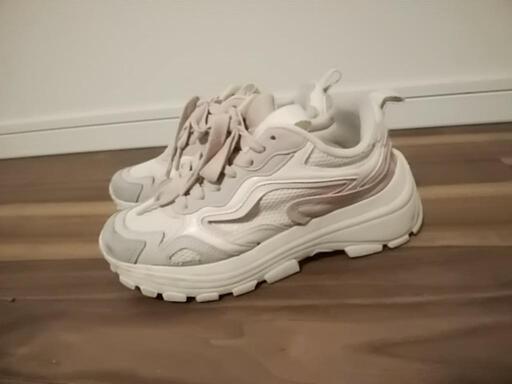 ＺＡＲＡ　スニーカー　ハイテクスニーカー