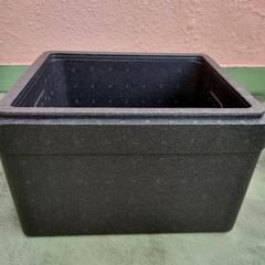 黒色発泡スチロール箱