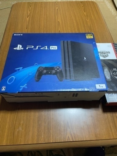 【取来優遇超お得】ps4pro本体とソフト2本　充電冷却スタンドセット