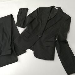 【取引中です】きれいめパンツスーツ☆ストライプ/７号〜９号/16...