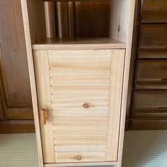 電話台　古い物になります。（お取引き中）