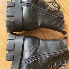 ショートブーツ　23.5㎝の画像