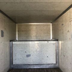 大手物流企業使用済みコンテナ【幅2000mm、高さ2100mm、長さ4400mm】の画像