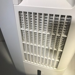 #5902 SHARP 冷風・衣類乾燥・除湿機　CM-J100W 2019年製の画像