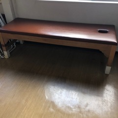 エステ、マッサージベッド2台