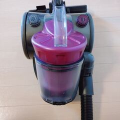 サイクロン 掃除機の画像