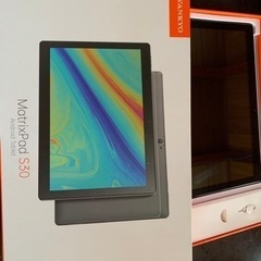 10インチ　タブレット中古