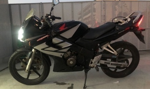 売れました！ HONDA CBR125 ボロいので爆安です！　ミッション シフト車両です。