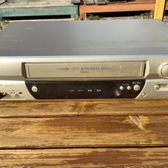 VHSビデオデッキ
