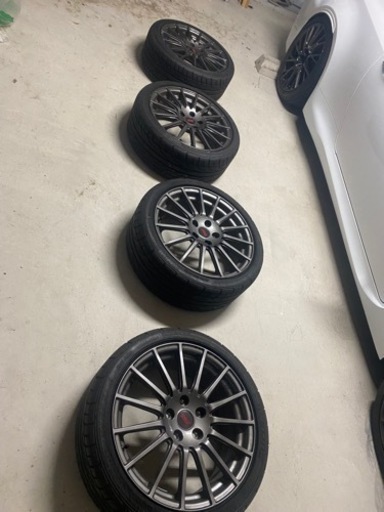 STI  18インチ　ホイール