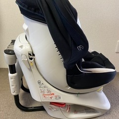 エールべべ チャイルドシートの画像