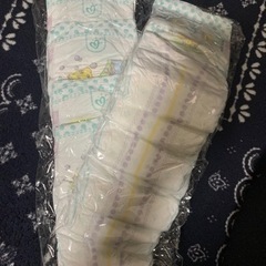 パンパースS 8枚➕グーン(新生児用5キロまで)試供品1枚