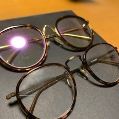 だてメガネ