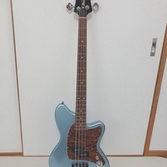 ベース★ケース、チューナー付き