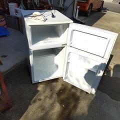 2016年製２ドア冷蔵庫