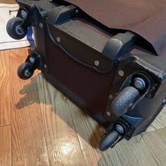 お譲り先決定しました★ダークブラウン キャリーケース★SMサイズの画像