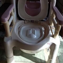 ポータブルトイレの画像