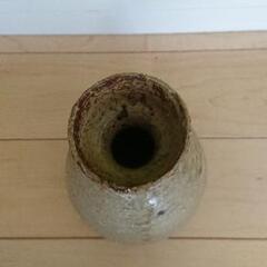 陶器の花瓶   の画像
