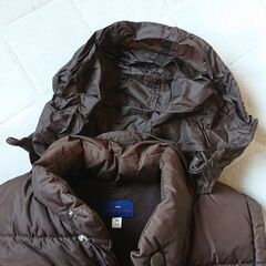 【中古】　CYRILLUS　ダウンベスト　濃茶　114の画像
