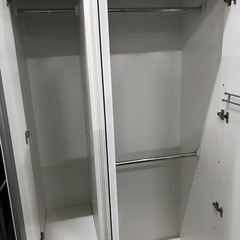 ?シンプル。ホワイト　鏡付き　収納ケース?