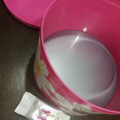 ★Tartine（タルティン）★ピンクの缶入★空き缶★「タルティンミックス缶」大　Lサイズ　　ブロンコクーポンの画像