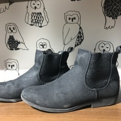 H &M サイドゴアブーツ　18センチ