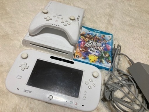 WiiU本体、充電器、ソフト