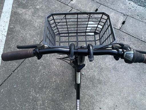 【メンテナンス済み即のりOK】ノーパンクタイヤ！！！前かご付き　20インチ　折りたたみ自転車　ブラック　カギ付き６速