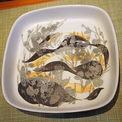 デンマーク王室御用達、Royal Copenhagen(ロイヤルコペンハーゲン)のBACA(バッカ)シリーズ、イヴァン・ワイスデザインの角皿♪北欧らしい色合いのヴィンテージプレート。ディスプレイにも！BK310の画像