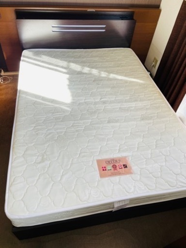 【受付終了】ダブルベッド(WD:ワイドダブル) フレーム＋コイルマットレス