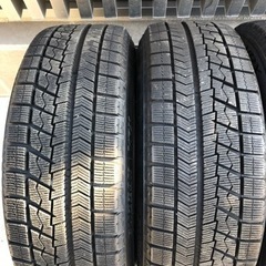 205/65R16 超バリ山スタッドレスタイヤ付きホイール4本 カムリ、ヤリスクロス、アルファード、エクストレイル、CRV等に！　ランクBの画像