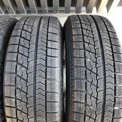 205/65R16 超バリ山スタッドレスタイヤ付きホイール4本 カムリ、ヤリスクロス、アルファード、エクストレイル、CRV等に！　ランクBの画像
