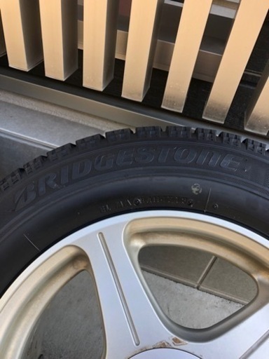 205/65R16 超バリ山スタッドレスタイヤ付きホイール4本 カムリ、ヤリスクロス、アルファード、エクストレイル、CRV等に！　ラン