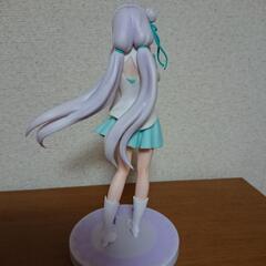 リゼロ エミリア フィギュア　制服の画像
