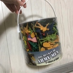 BIG BUCKET OF ARMY MEN の画像
