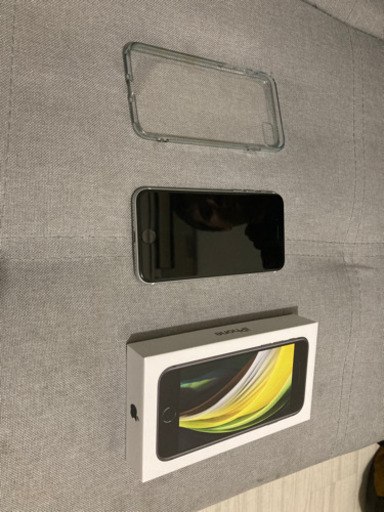 iPhone SE SIMフリー