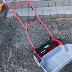 「商談中」手押し芝刈機 刈る刈るモア 刈り込み幅300mm