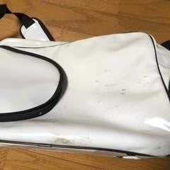 PUMA エナメルバッグ　サッカー用　の画像