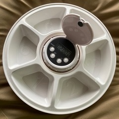 使用1回のみ消毒済み美品★猫犬用 6食分 自動給餌器 の画像