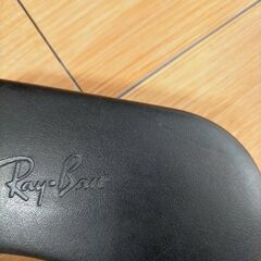 Ray-Ban メガネケースの画像