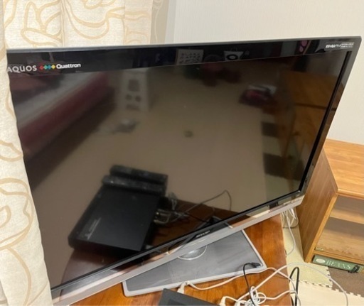 SHARP 40インチ　液晶　2011年モデル　AQUOS