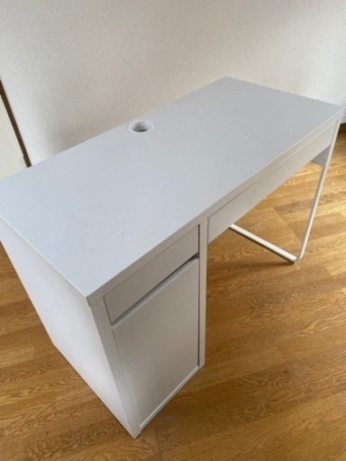中古品　IKEAの人気デスク