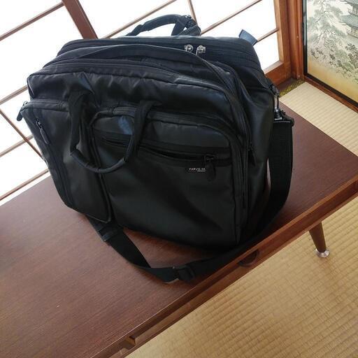 パソコンなどのビジネスモデルバッグ