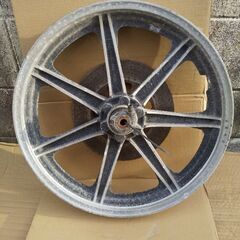 １1万円🔯RD250🔯フロントホイール🔯🔯🔯の画像