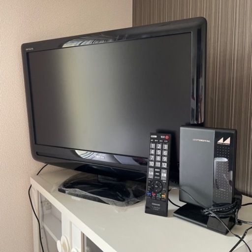【商談中】22型TOSHIBAテレビとブースター室内アンテナ