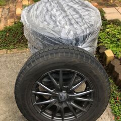 TOYOスタッドレス（215/65R16 タイヤ＆ホイール4本セット）