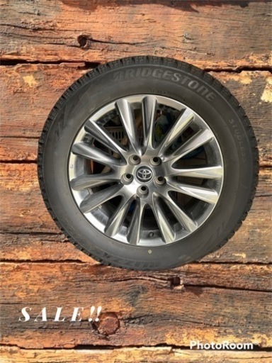 商談中美品！ハリアー純正18インチスタッドレスタイヤセット