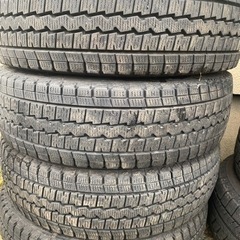 商談中。スタッドレスハイエース等ダンロップSV01 195/80R15LTの画像