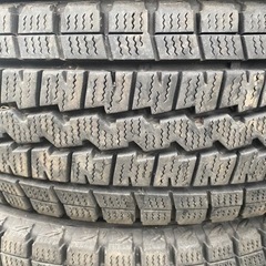 商談中。スタッドレスハイエース等ダンロップSV01 195/80R15LTの画像